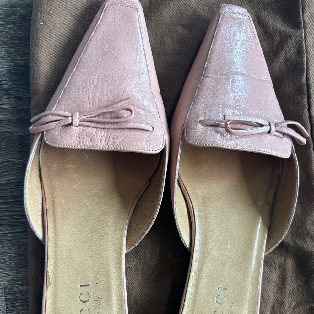 Gucci flats